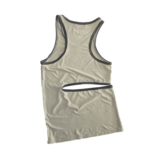 THE MAGICIANS ASSISTANT LOGO TANK